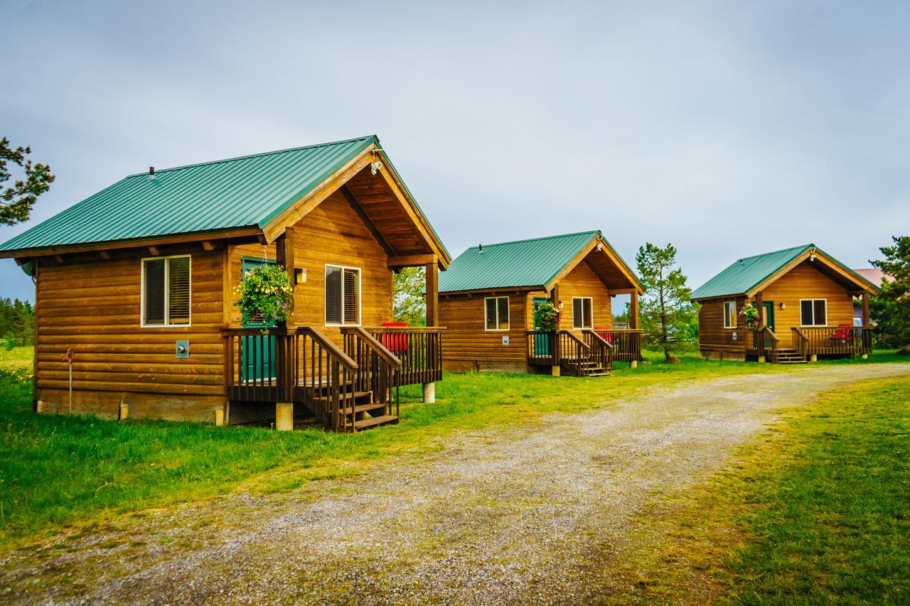 River Lodge *